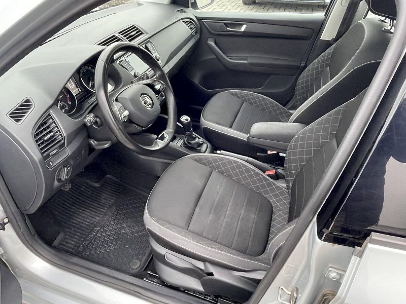 Škoda Fabia (2020) Combi 1,0 TSI / 81 kW Drive 12 - fotka 7 z 30