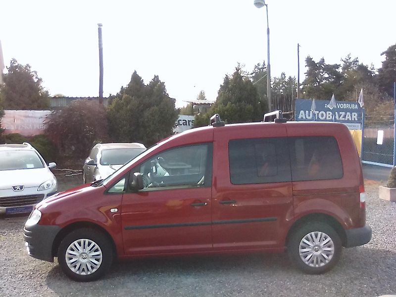 Volkswagen Caddy (2007) 1.6i / 75 KW , 7 míst - fotka 7 z 27