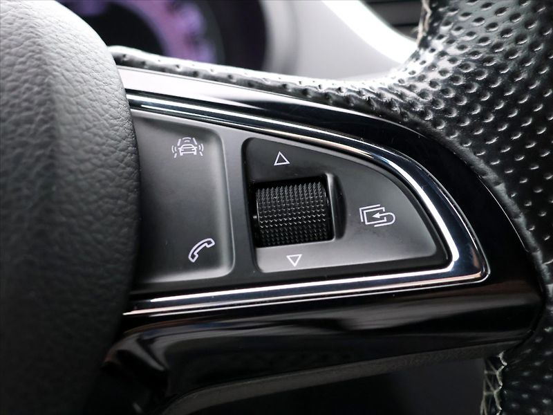 Škoda Octavia 2.0 TDI RS Challenge 1.Maj - fotka 23 z 38