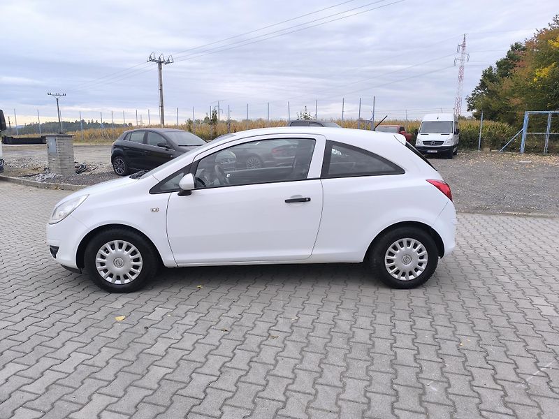 Opel Corsa (2010) 1.2 SERVISKA.1MAJ - fotka 4 z 27