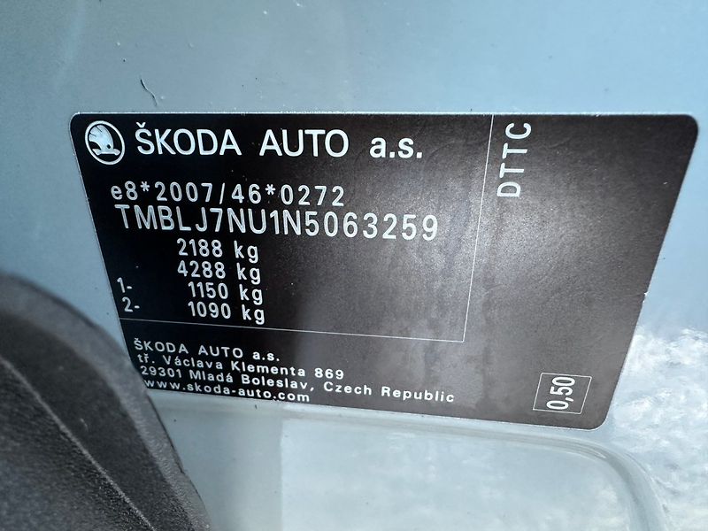 Škoda Karoq (2022) Style 2,0TDI 4x4 - fotka 13 z 26