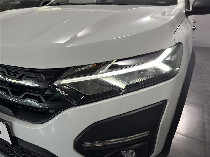 Dacia Sandero 1,0   TCe STEPWAY 1.MAJ ČR DPH - fotka 24 z 26