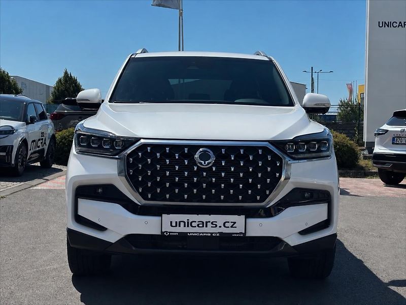 SsangYong Rexton 2,2 E-XDI  E-TRONIC G4 Premium - fotka 2 z 31