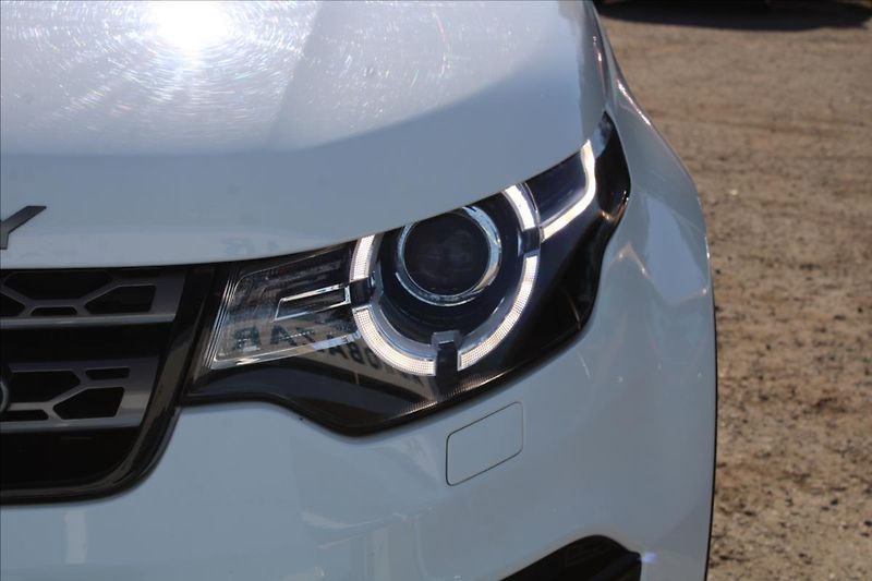 Land Rover Discovery Sport 2,0 TD4  NOVÉ V ČR,A/T,4x4 - fotka 29 z 30