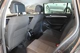 Volkswagen Passat (2022) 2.0TDI DSG Display Nez.Topení - náhled 17