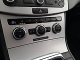 Volkswagen Passat (2014) 1.6 TDI, Serv.kniha, Navi - náhled 13
