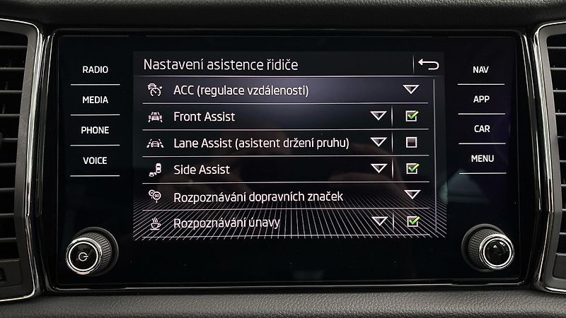 Škoda Kodiaq 2.0 TDI DSG 4x4 L&K - fotka 29 z 32
