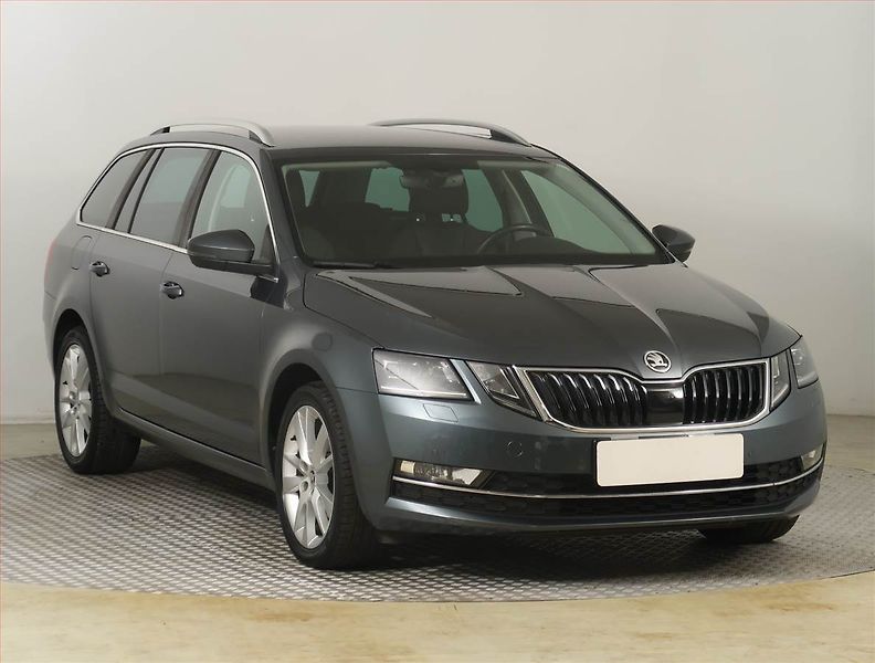 Škoda Octavia (2018) Style 1.6 TDI, ČR,1.maj, Kůže - fotografie inzerátu