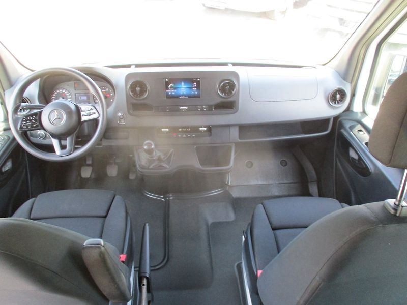 Mercedes-Benz Sprinter Doublecab Valník sklopný - fotka 16 z 33
