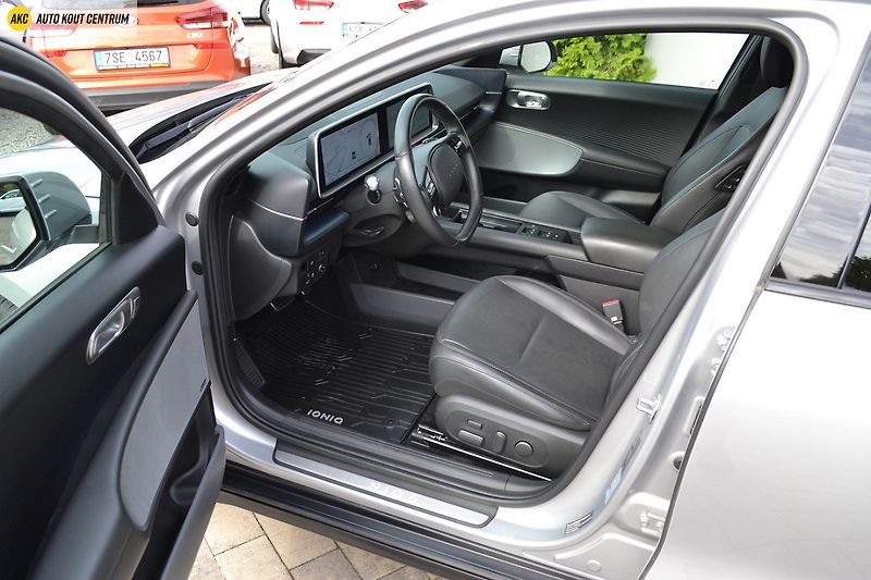 Hyundai Ioniq 6 239KW 4x4 POWER 77kWh STYLE PR - fotka 27 z 74