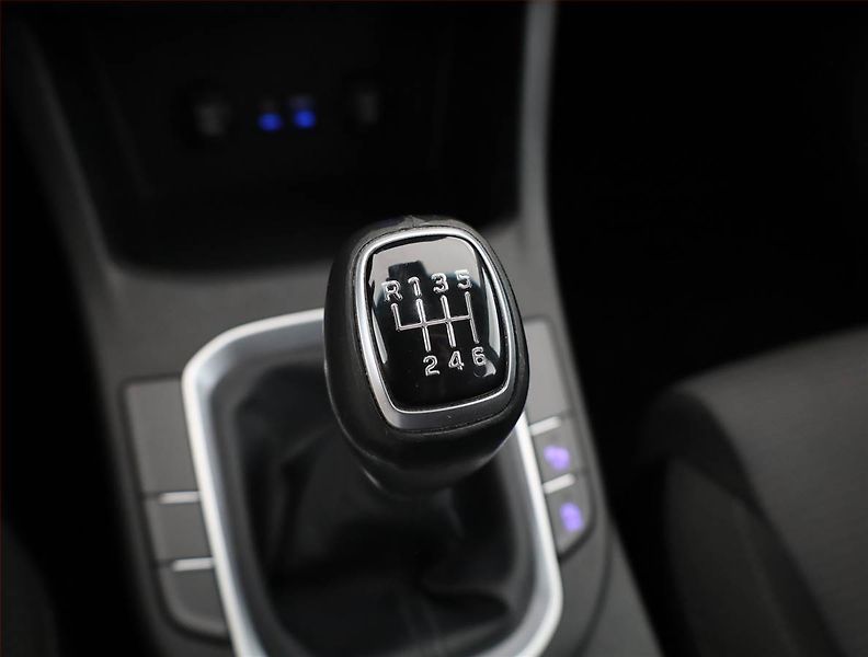 Hyundai i30 (2017) 1.0 T-GDI, Serv.kniha - fotka 13 z 17
