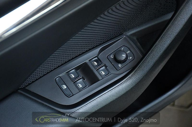 Škoda Octavia 1.5TSi STYLE LED TAŽNÉ ČR 1M - fotka 24 z 51