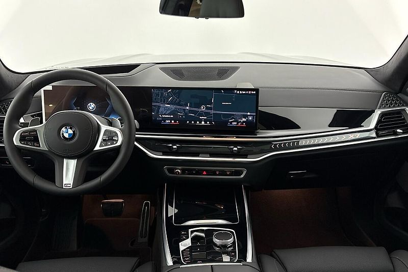 BMW X7 xDrive40d - fotka 13 z 24