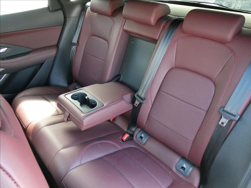 Jaguar E-Pace 2,0 D165,R-Dyn SE,1.maj,ČR,zár - fotka 19 z 38