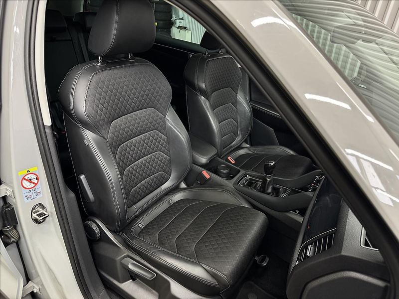 Škoda Kodiaq 1.5TSI Virtual Style LED - fotka 38 z 40