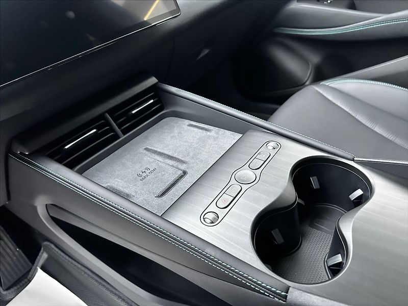 BYD Seal 6 (2025) 1,5   DM-i Touring COMFORT - fotka 17 z 18