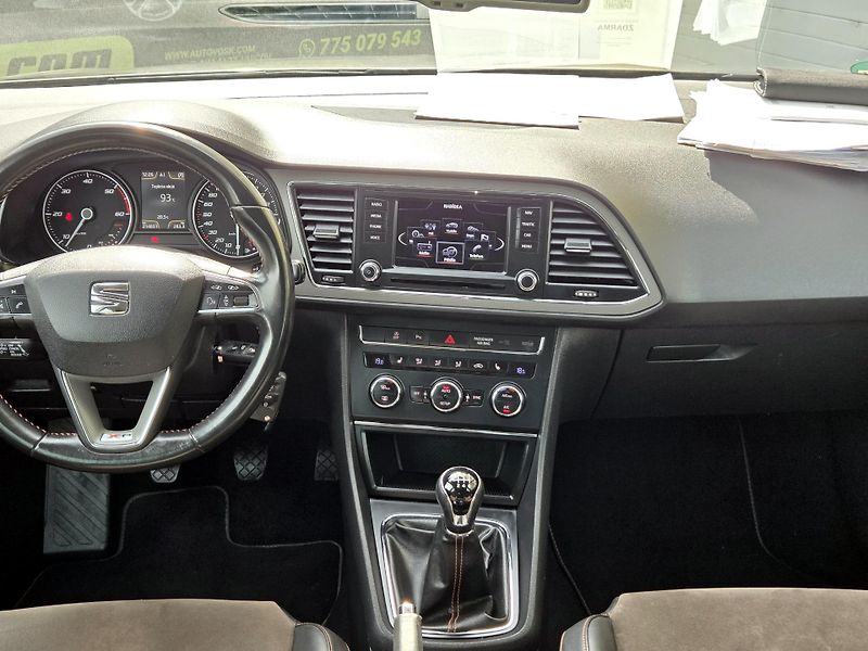 Seat Leon 2,0TDi xPERIENCE 4drive ROZVOD - fotka 34 z 51