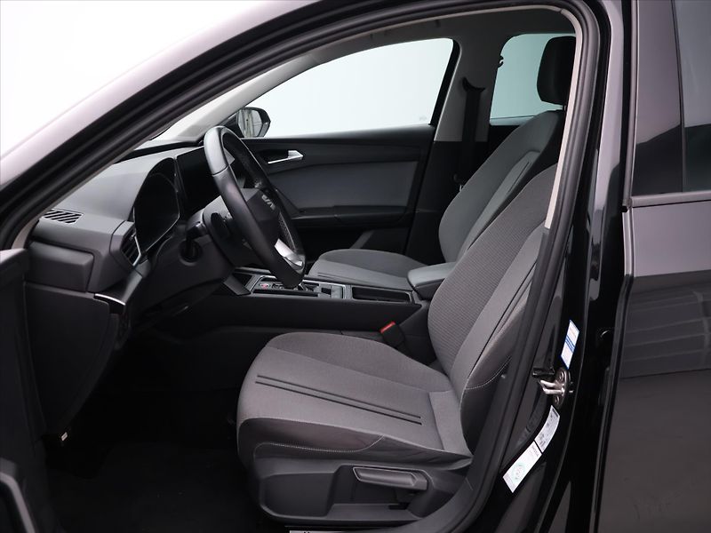 Seat Leon 2,0 TDI 110kW Style ST DSG - fotka 11 z 31