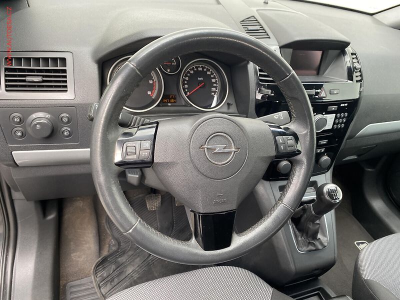 Opel Zafira (2011) 1.7 CDTi 7míst, Edition111 - fotka 14 z 18