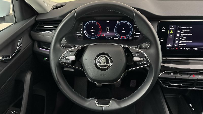 Škoda Octavia 2.0 TDI Style Combi - fotka 9 z 25