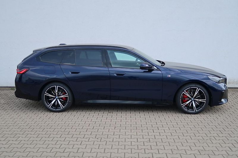 BMW Řada 5 540d xDrive Touring - fotka 5 z 9