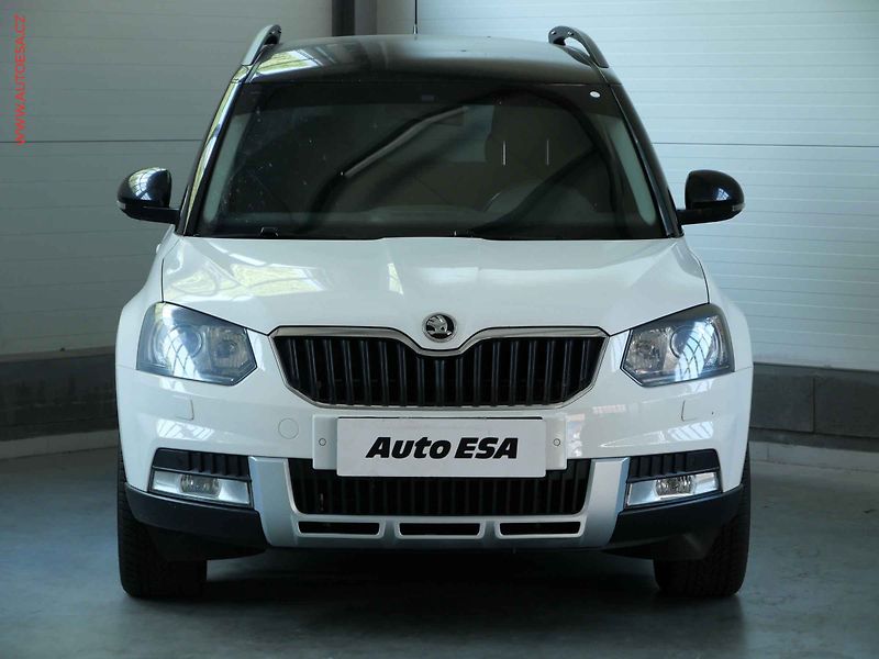 Škoda Yeti (2015) 2.0TDi 4x4, ČR, Outdoor, DSG - fotka 2 z 21