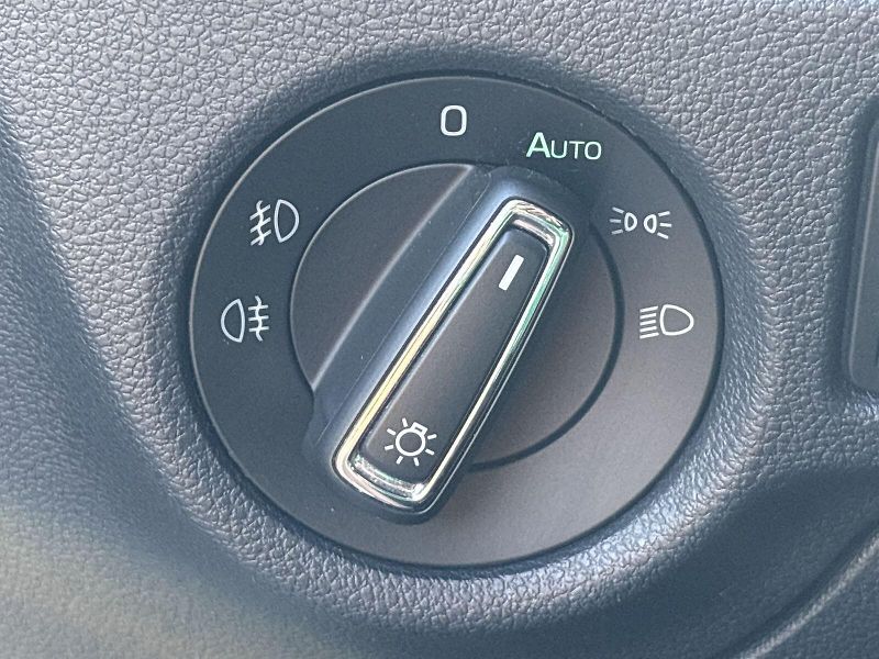 Škoda Scala (2019) 1.6 TDI Ambition + - fotka 15 z 30