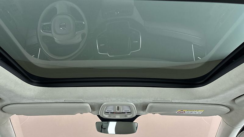 Volvo XC90 2.0 B5 AUT AWD Ultimate Bright - fotka 33 z 36