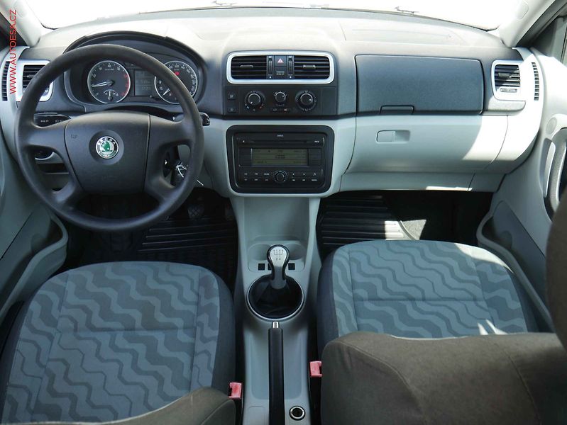 Škoda Fabia (2007) 1.2i, AC, temp, STK3/28 - fotka 8 z 15