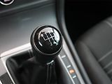 Volkswagen Golf (2015) Comfortline 2.0 TDI - náhled 19