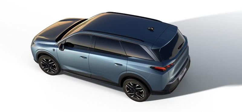 Peugeot 5008 (2026) GT Hybrid 145k e-DCS6 - fotka 5 z 10