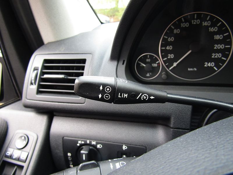 Mercedes-Benz Třídy A (2007) CDI 80kW AUTOMAT - fotka 31 z 48