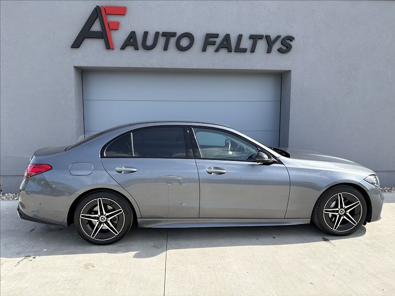 Mercedes-Benz Třídy C 2,0 220d 147 KW AMG 4 MATIC CZ - fotka 2 z 32