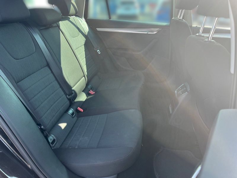 Škoda Octavia (2014) Combi Elegance 1.4 TSI 103 kW - fotka 20 z 30