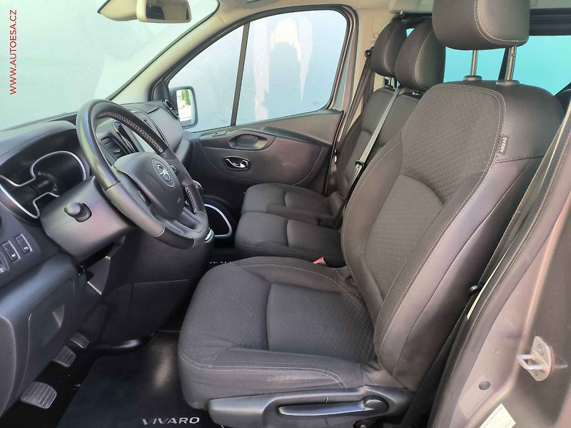 Opel Vivaro (2016) 1.6CDTi L2 9míst, 107kW, navi - fotka 9 z 24