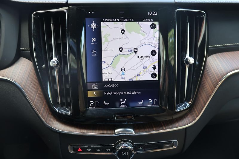 Volvo XC60 (2018) T5 AWD Inscription - fotka 17 z 26