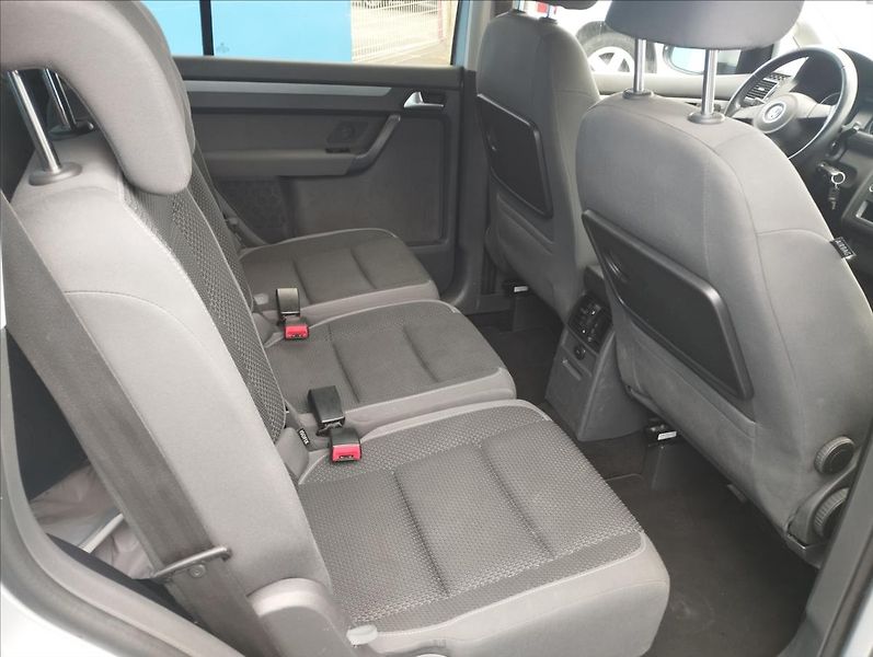 Volkswagen Touran 1,4 TSi 103KW - fotka 9 z 16