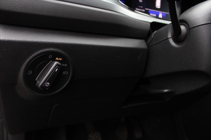 Volkswagen T-Roc 1.0 TSI LED ZÁRUKA DPH ČR - fotka 24 z 24