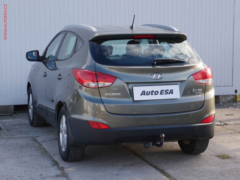 Hyundai ix35 (2012) 2.0CRDi, ČR, AC, tažné - fotka 4 z 16
