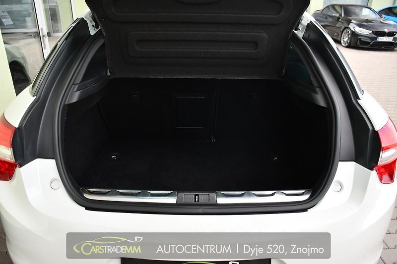 Citroën DS5 2.0HDi PANORAMA KESSY - fotka 41 z 46