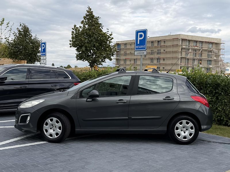 Peugeot 308 (2013) 1.4 VTi 72 kW  - fotka 2 z 15
