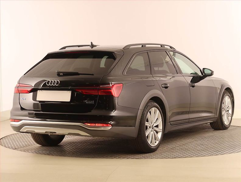 Audi A6 Allroad (2022) 45 TDI - fotka 5 z 26