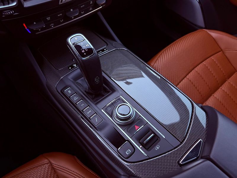Maserati Levante S GrandLusso Q4 316 kW, ČR, B& - fotka 27 z 30