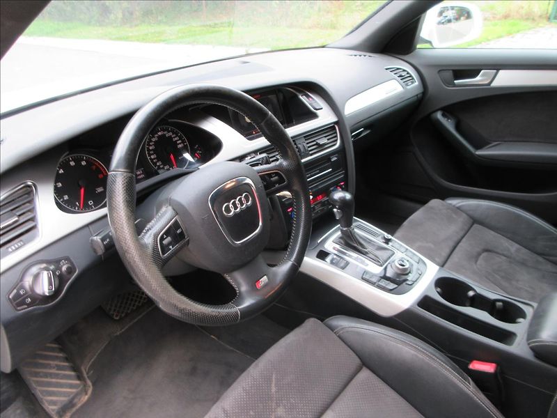 Audi A4 2,0 TFSi 155Kw S-Line, 4x4, VA - fotka 12 z 23