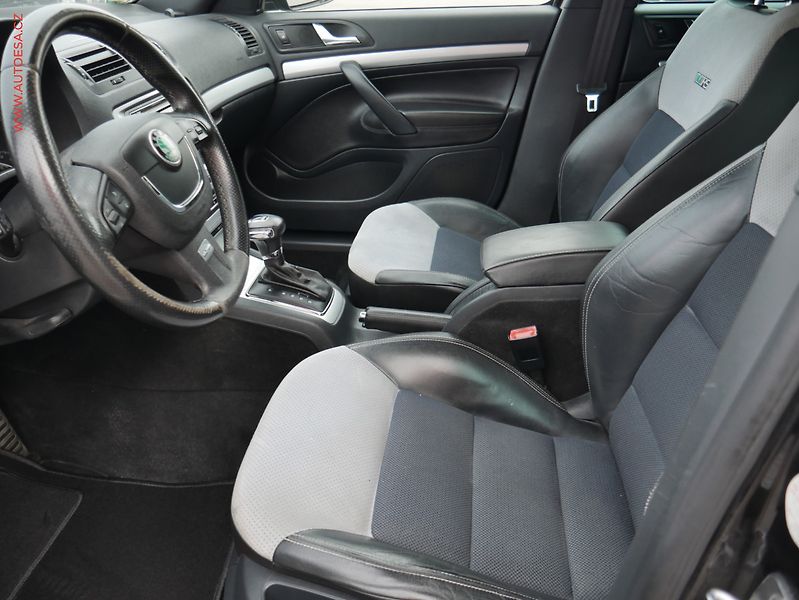 Škoda Octavia (2011) 2.0 TDi, RS, DSG, bixen - fotka 9 z 20