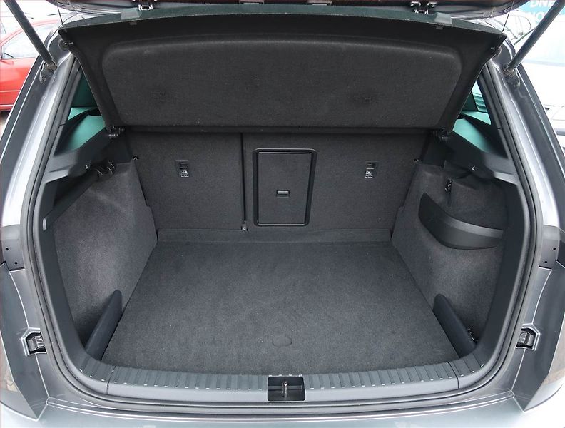 Škoda Karoq (2022) Sportline 2.0 TDI - fotka 13 z 20