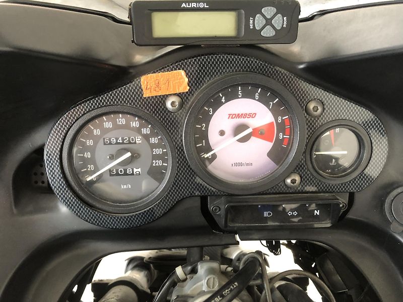 Yamaha TDM 850 - fotka 14 z 20