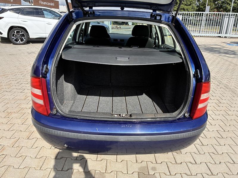 Škoda Fabia Kombi 1.9TDi 74kW REZERVACE   - fotka 22 z 22