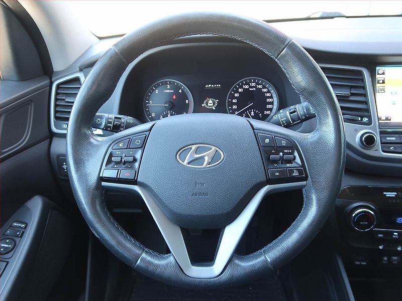Hyundai Tucson (2015) Style 2.0 CRDi, 4X4, Navi - fotka 16 z 17