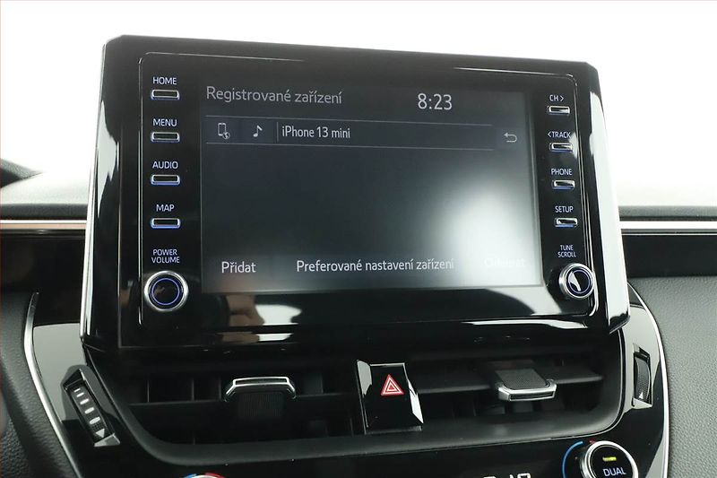 Toyota Corolla (2021) 1.8 Hybrid, Automat, ČR,1.maj - fotka 17 z 20